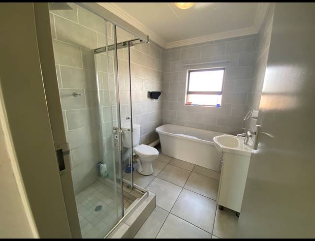 2 BEDROOM APARTMENT TO LET IN EVELEIGH